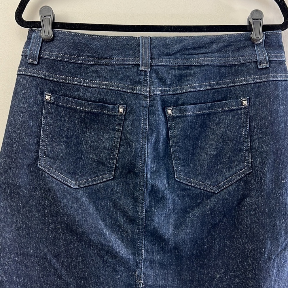 RELATIVITY denim skirt dark wash - Picture 12 of 13